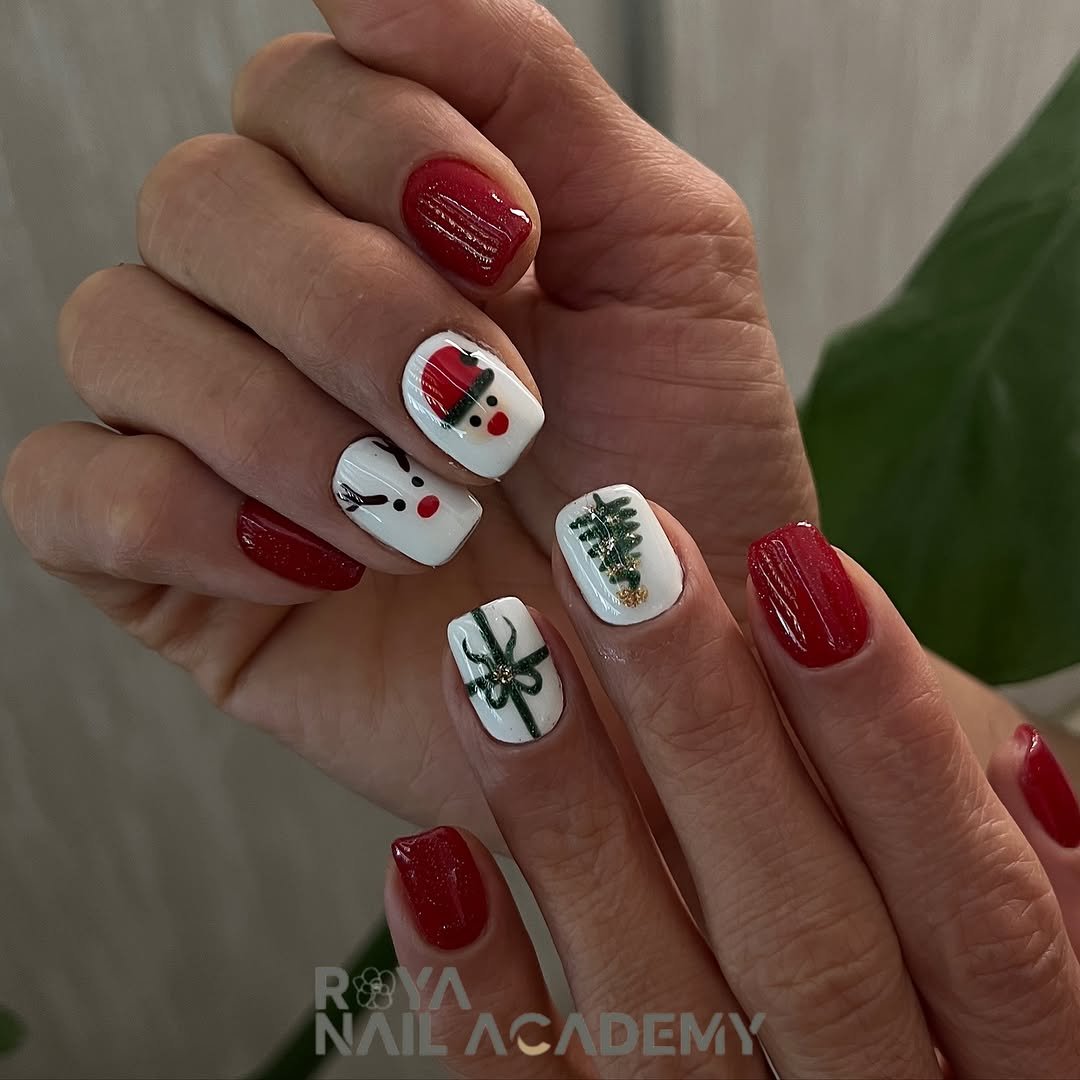 roya_nailacademy 게시물 이미지: Happy Christmas✨🌲🦌❄️

📞09026130836
————
#nail...