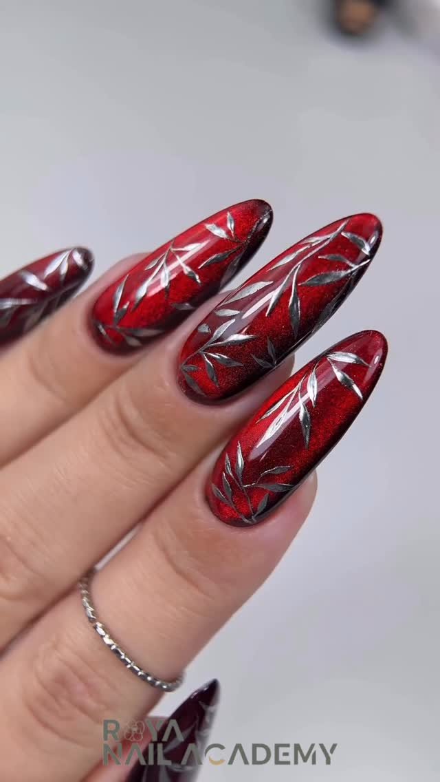 roya_nailacademy 게시물 이미지: بفرست واسه ناخنکارت واست اجرا کنه ❤️✨

توی پیج...