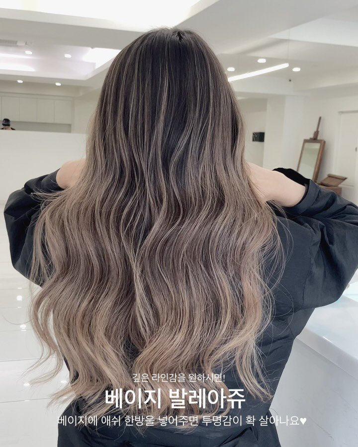 royalsalon_seoyun 게시물 이미지: 깊은 라인감이 매력적인 발레아쥬💫-

벌써 저와 3년째 함께하고 계신...