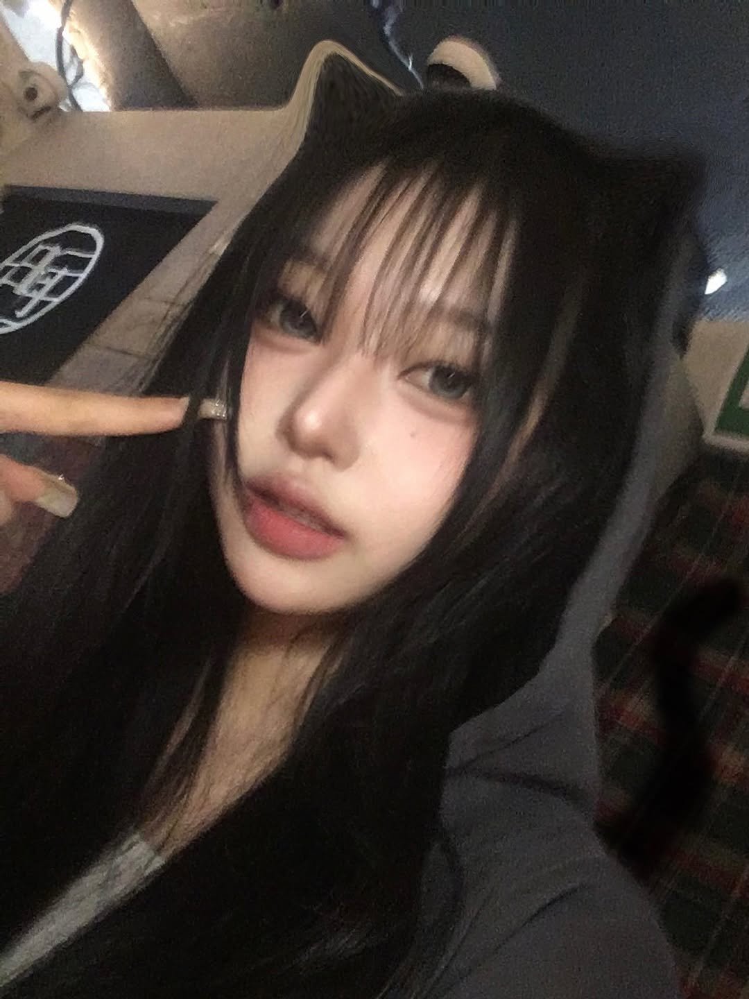 Photo shared by 예령 on February 20, 2026 tagging @_lenssis. May be an image of one or more people, hair and text.