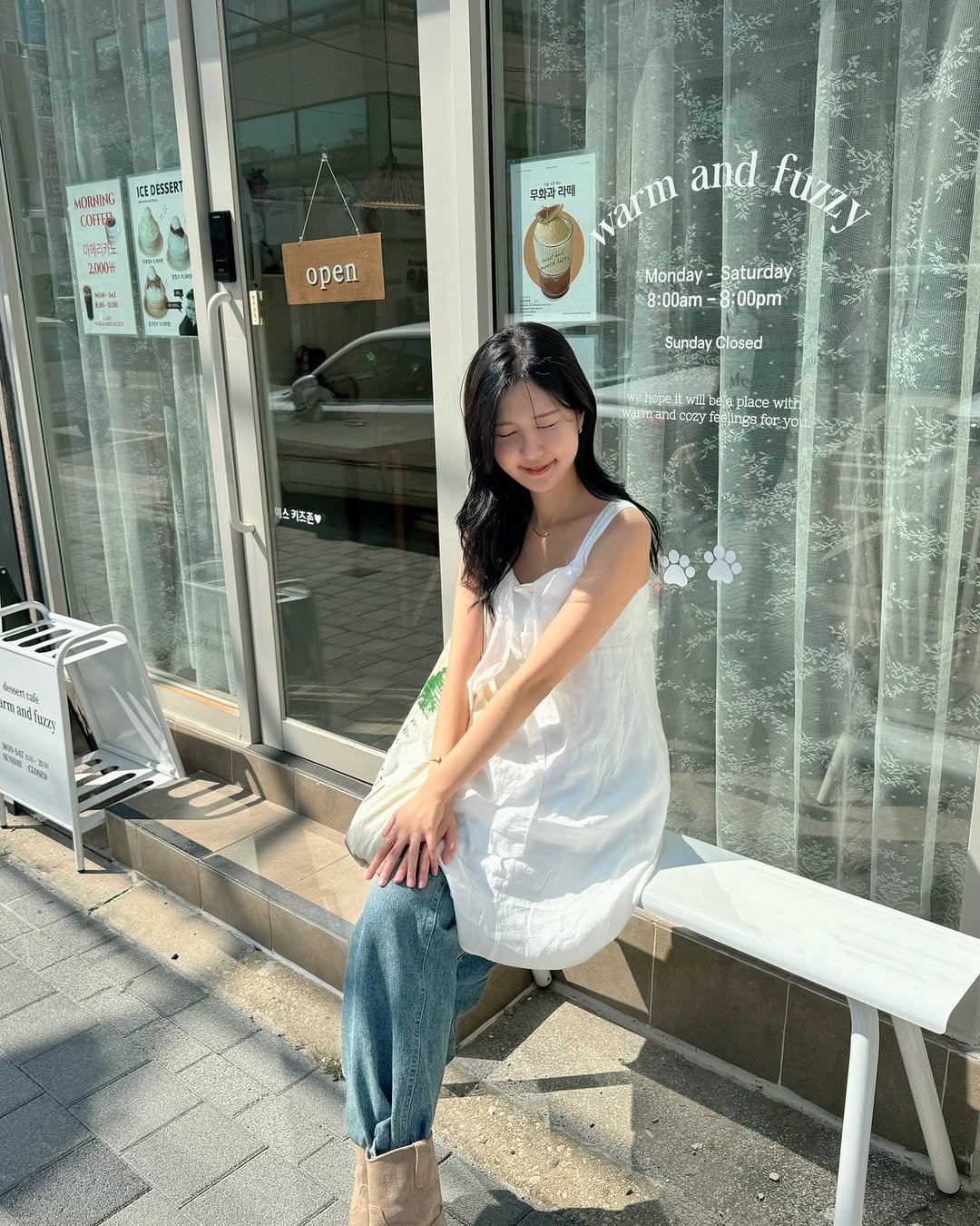 Photo by 루아 on September 04, 2024.