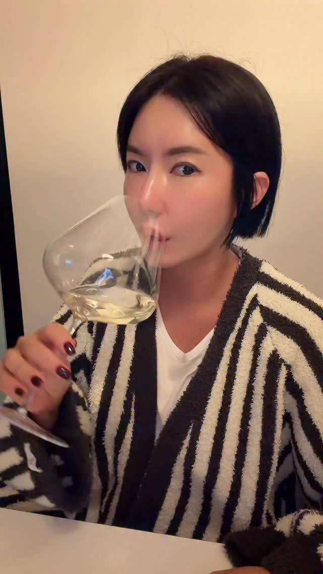 rudaya_nolja 게시물 이미지: 작년 한 해는 공구와 광고로 정말 바쁘게 
달려왔고,밤새 작업하며 아픈 날도...