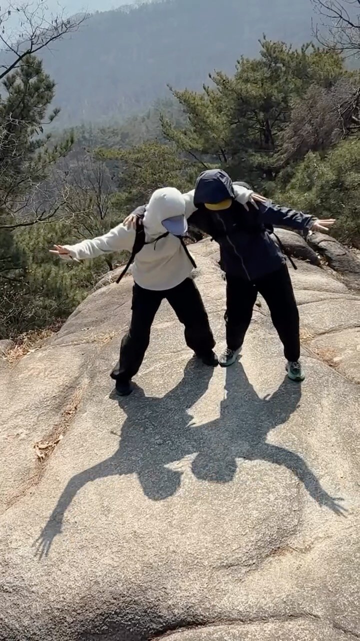 run_runjin 게시물 이미지: 아차산 런런 빌리진😎
#등산 #아차산 #michaeljackson #billiejean