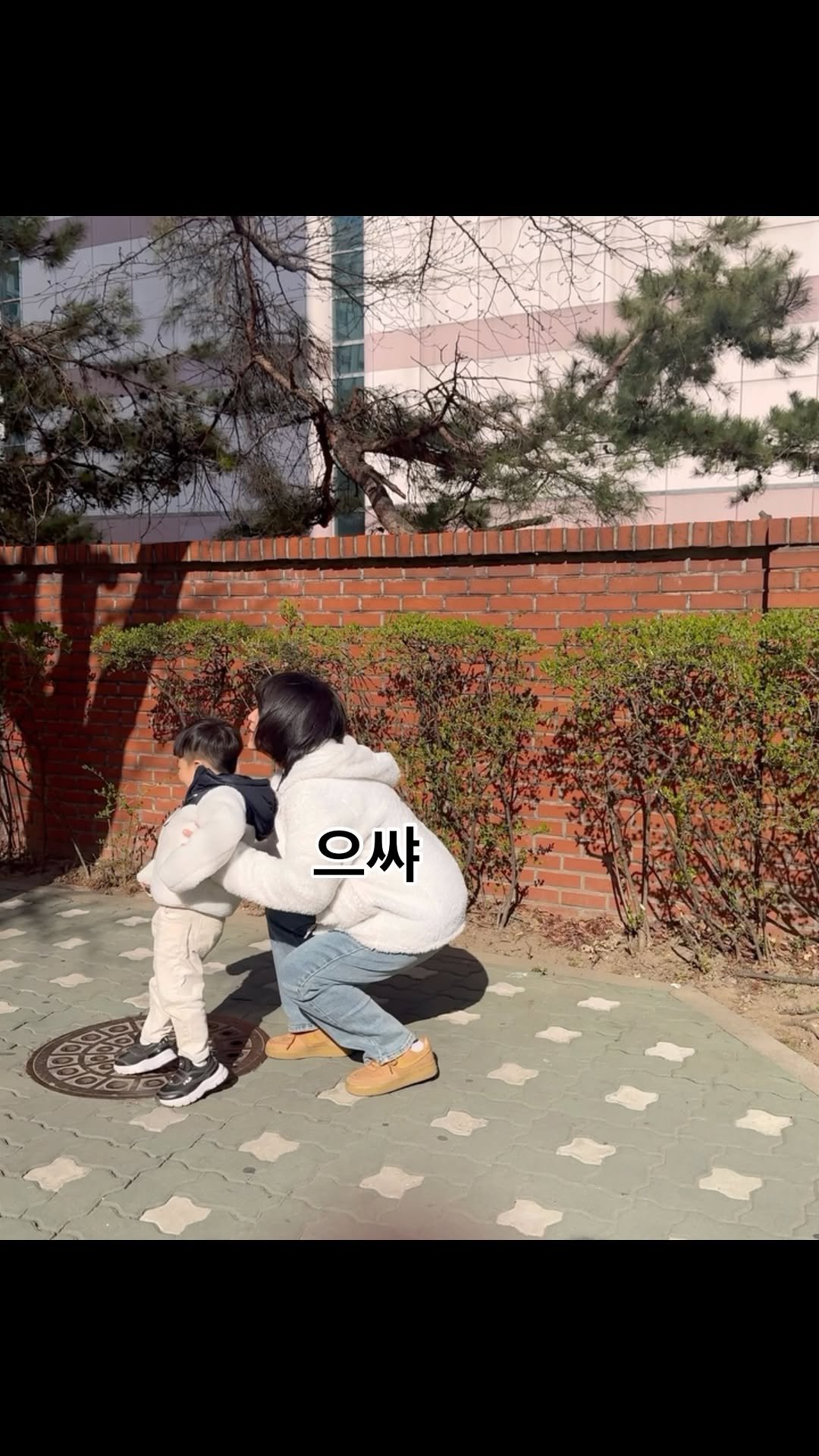 runandgym_dan 게시물 이미지: -
운동이 쉬워진건 너 때문일까,
운동 때문에 널 들기가...