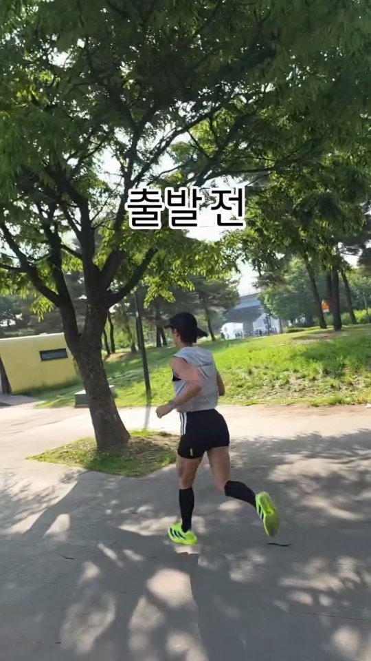 running_pilajeong 게시물 이미지: #버닝런 10km 5위 🏆
감기 이슈로 PB 욕심은 내려놓자… 하고 출발했는데
막상...