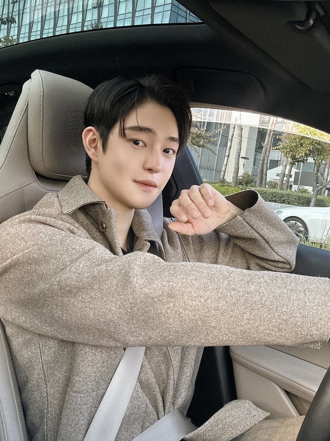 Photo by Injun You on October 28, 2025. May be an image of one or more people, car and text.