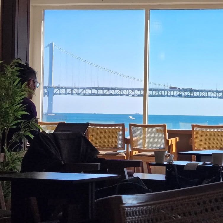 Photo by 견자희 on December 22, 2025. May be an image of suspension bridge and text.