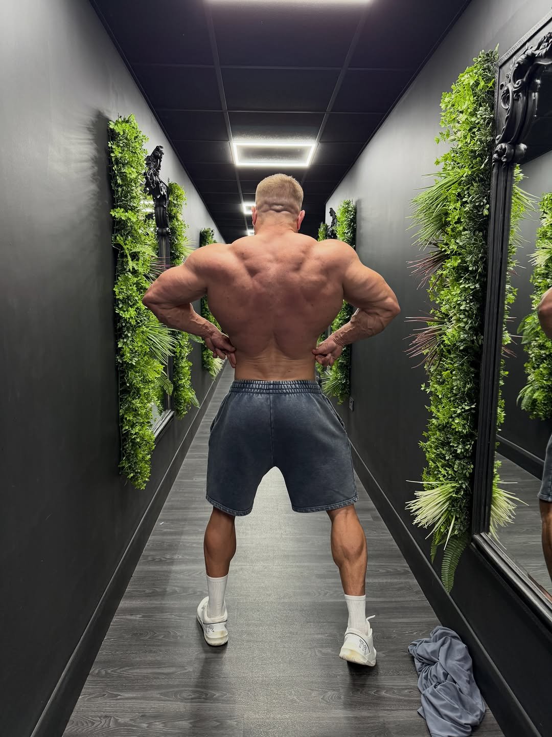 ryanjterry 게시물 이미지: Quick few progress shots after today’s workout...