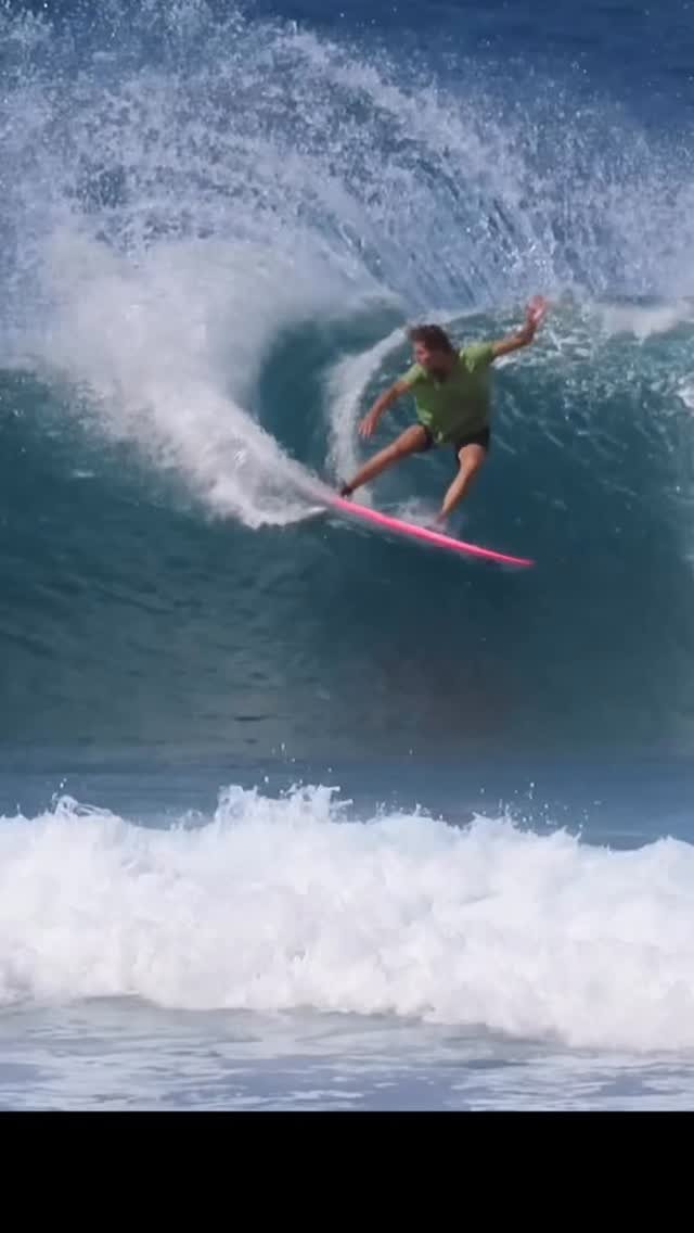 ryankainalo 게시물 이미지: Papai Noel deixou algumas direitas perfeitas...