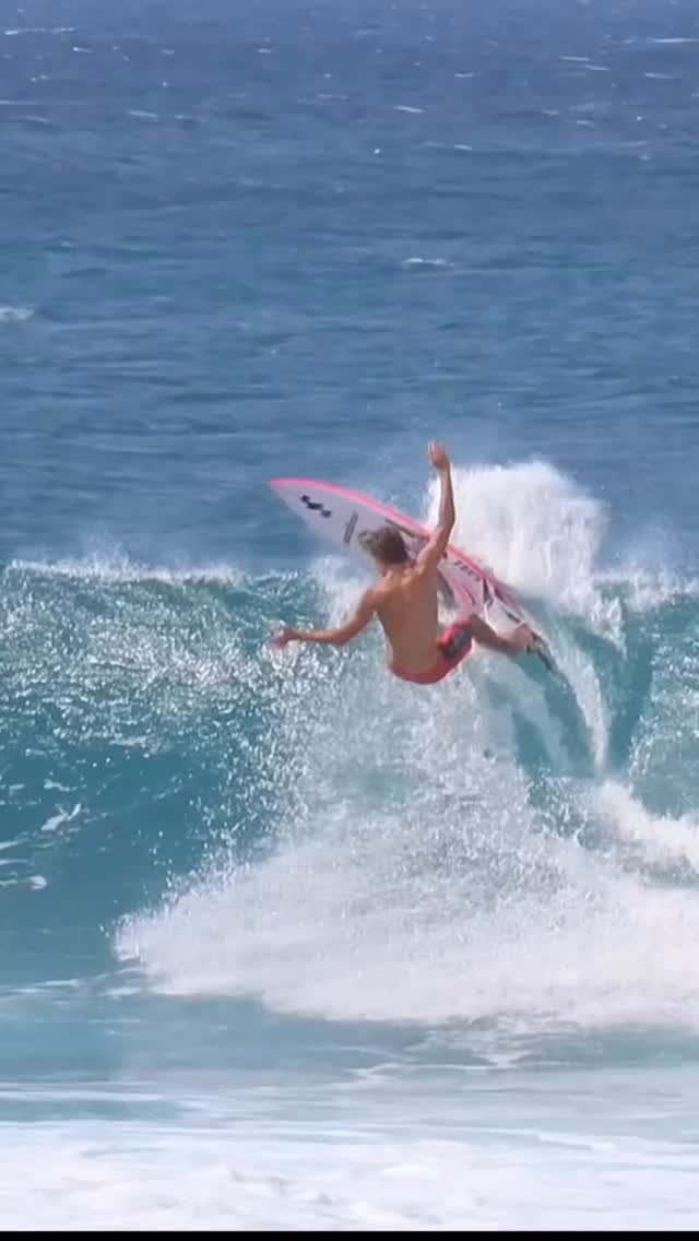 ryankainalo 게시물 이미지: Primeiros dias por aqui🏝️

📹 @andrealopesurf