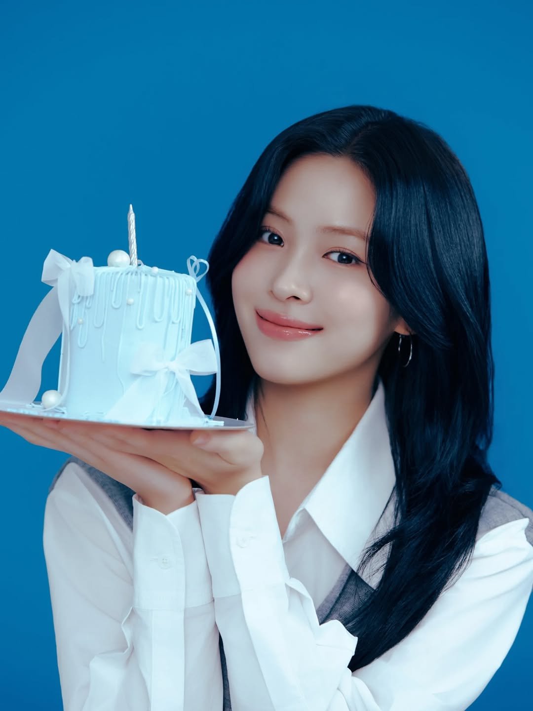 Photo by ITZY RYUJIN (신류진) on April 16, 2026. May be an image of candle and text.