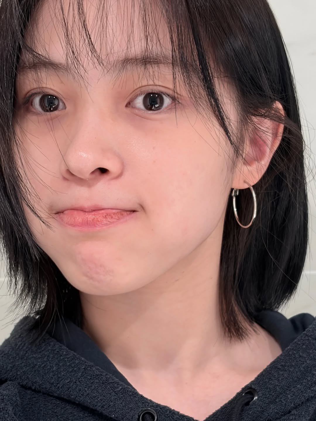 Photo by ITZY RYUJIN (신류진) on March 22, 2026. May be a selfie of one or more people, bangs and text.