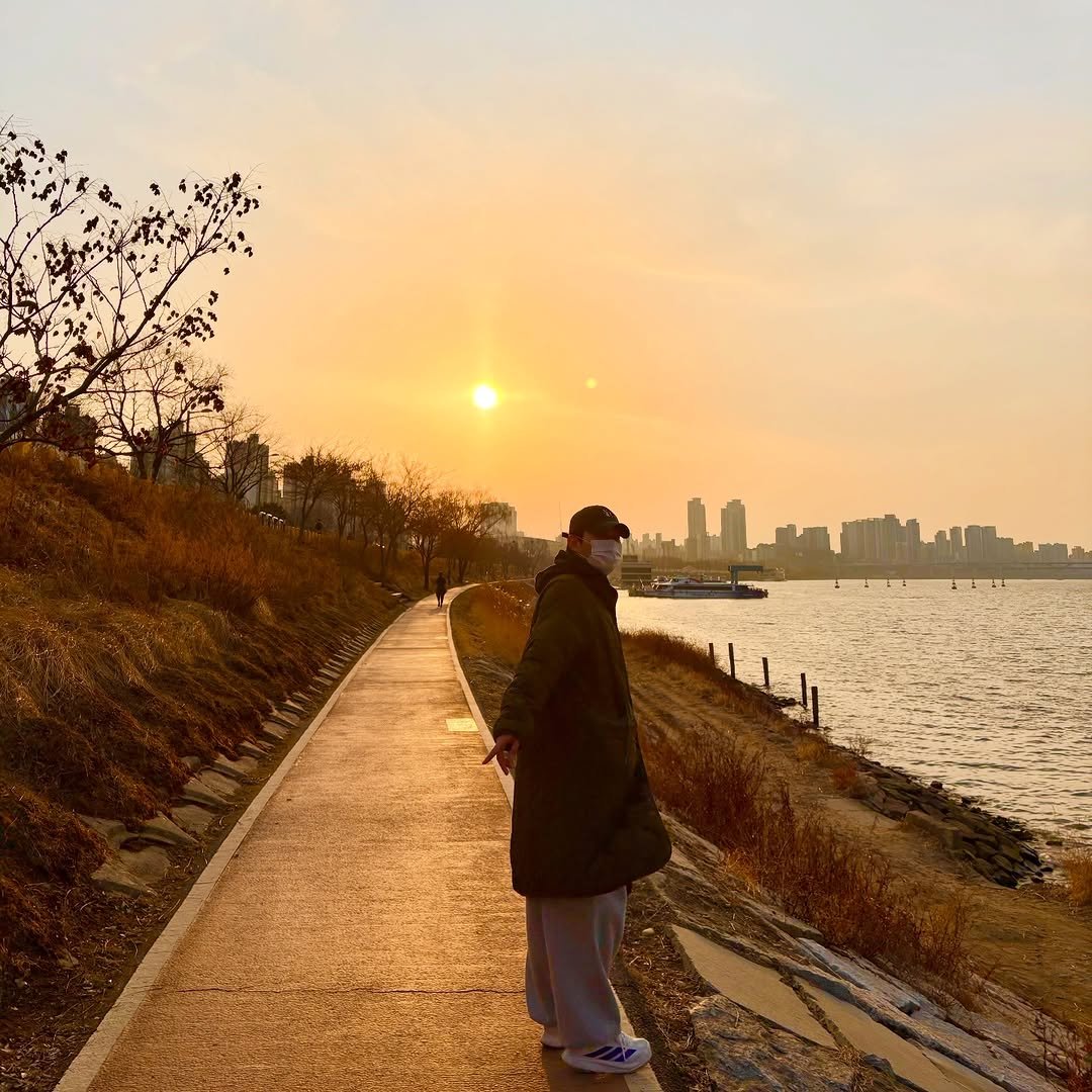 Photo by 류경수 on March 04, 2026. May be an image of park and text.