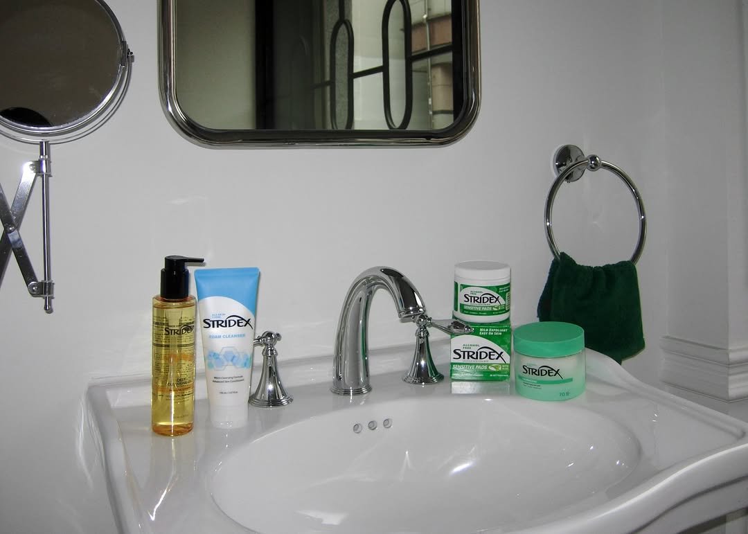 Photo shared by Subin Shin on December 13, 2025 tagging @blistex_kr_official, and @stridex_kr_official. May be an image of towel rack, hair product, wash basin, sink, faucet and text.