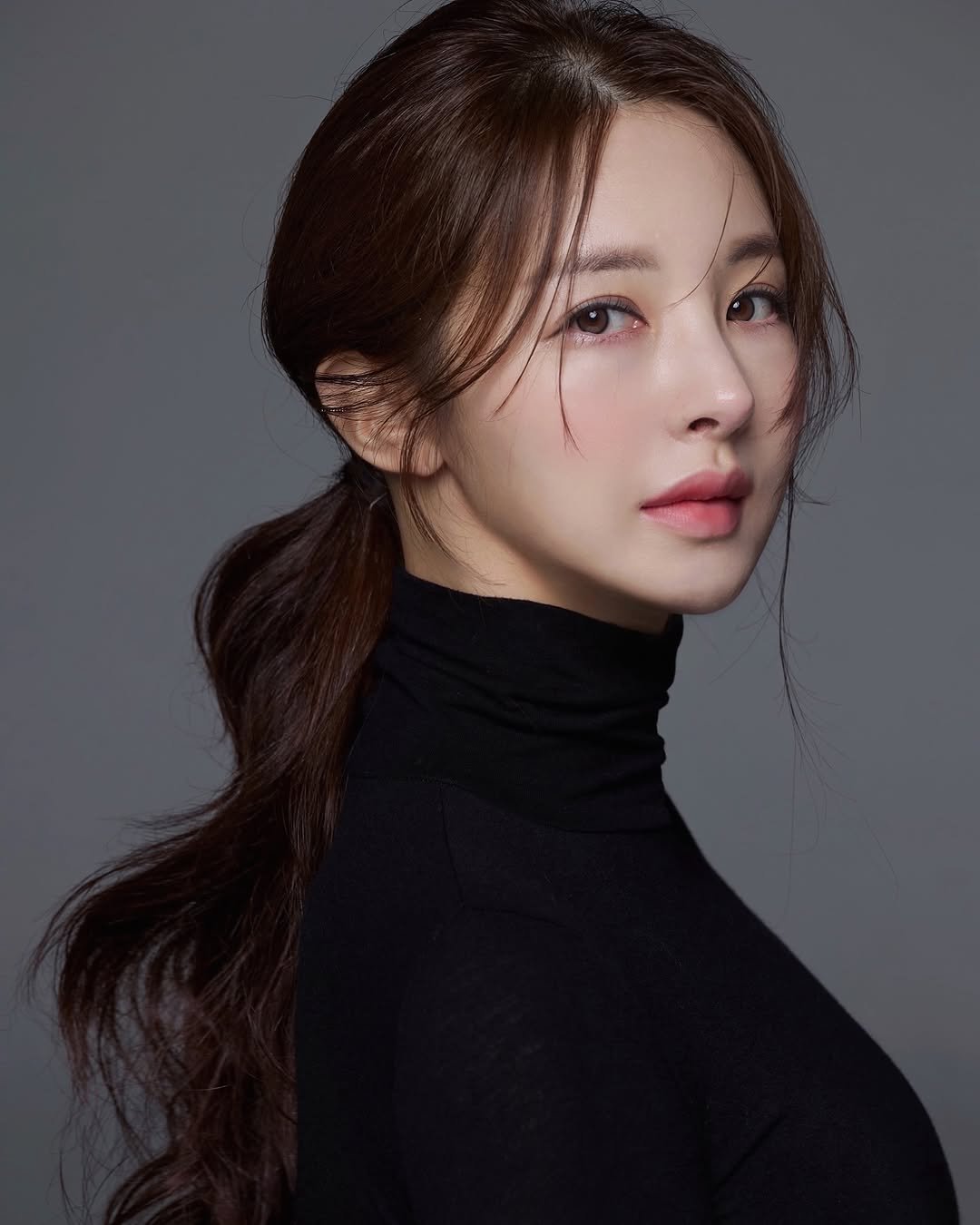 s.ye_0ne 게시물 이미지: 많이들 예뻐해주신 사진, 감사합니당,,❤︎︎
모두들 복받으시길 ! ( 저 예뻐해주신...