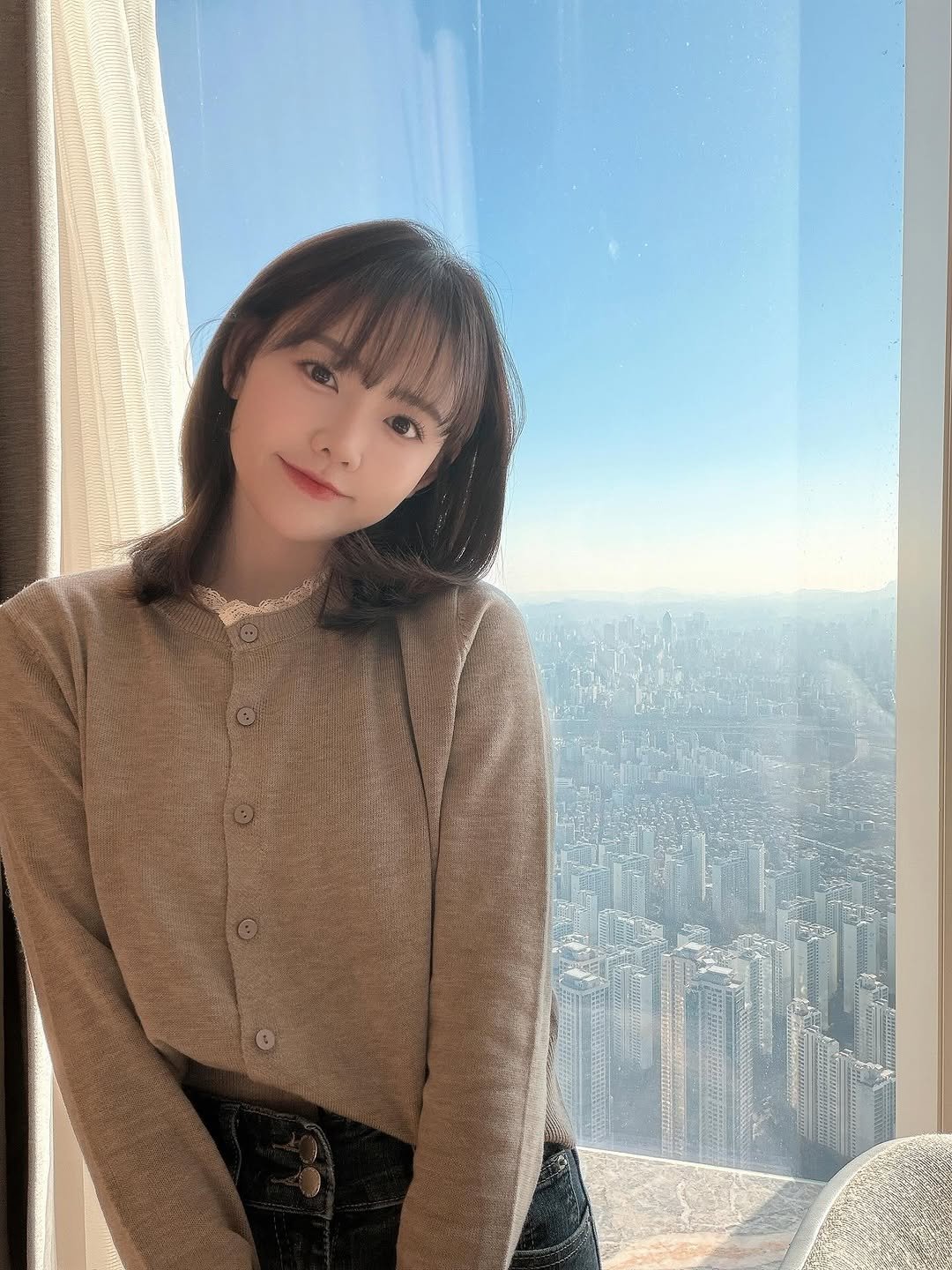 Photo shared by 임선비 on January 22, 2026 tagging @luvoir_louis, and @luvoir_seung6. May be an image of turtleneck and text.