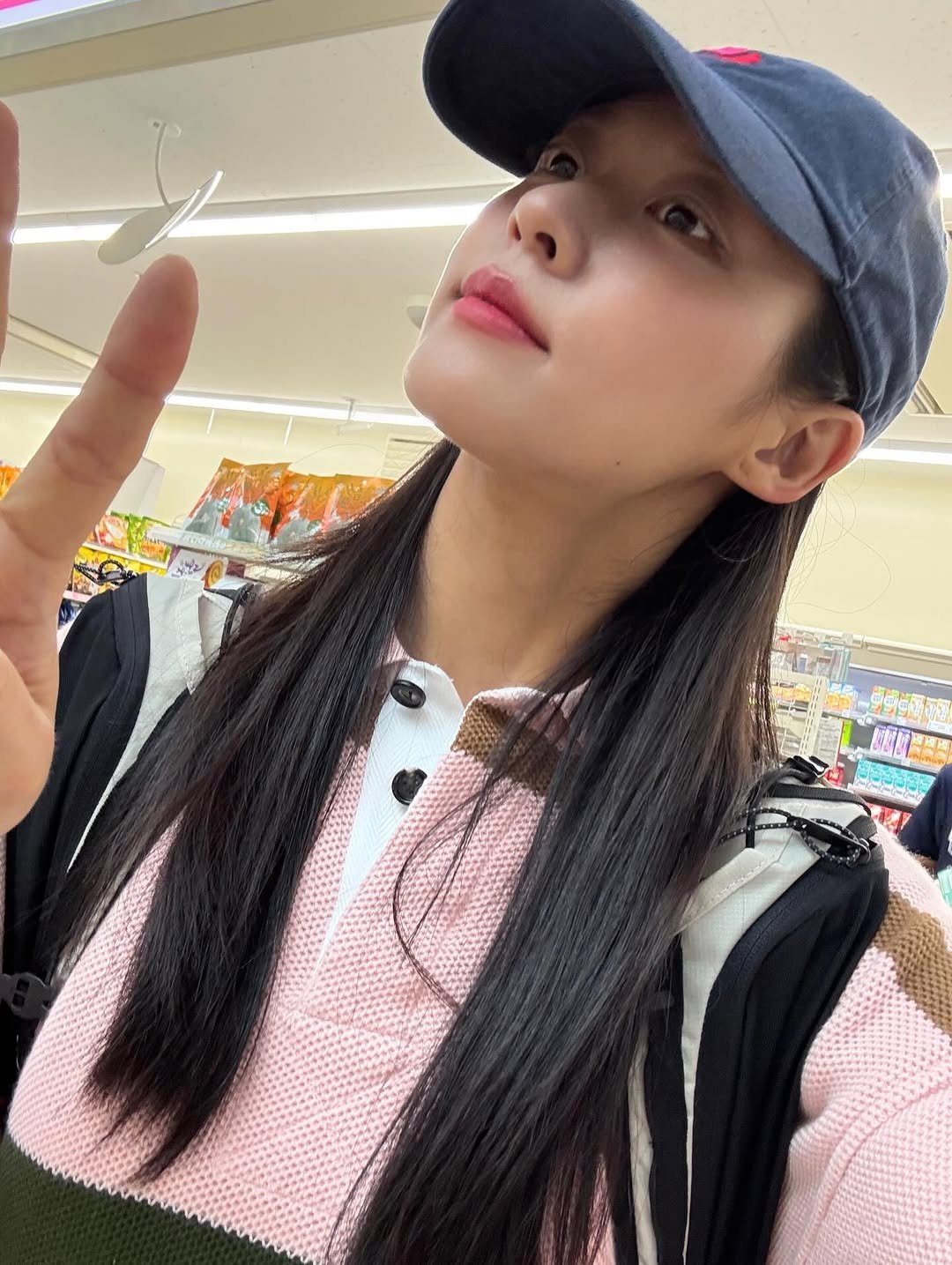 Photo by 김설현 on December 10, 2025. May be a selfie of one or more people, hair, hat, top and text.