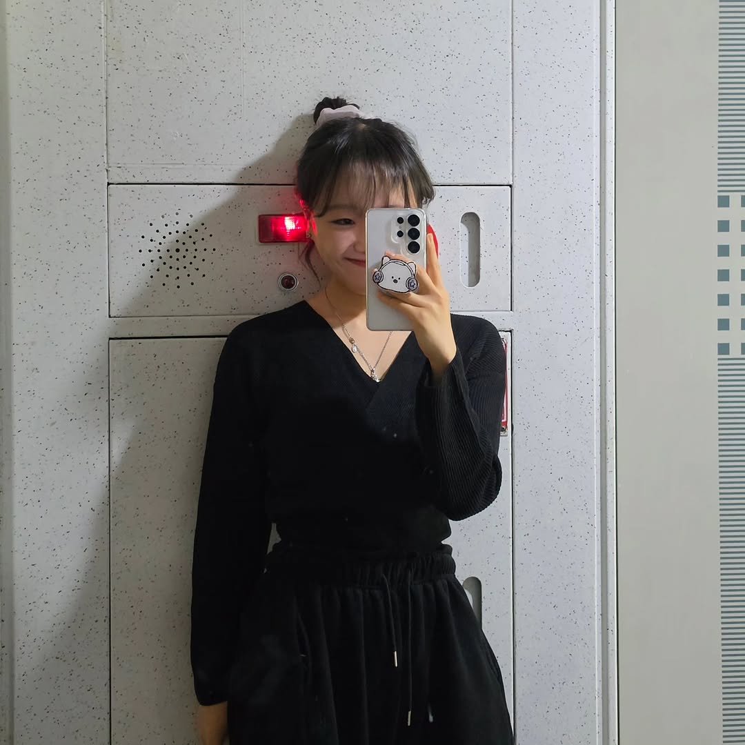 s_m.rhy 게시물 이미지: #운동기록 #오운완 

플라잉요가🧘🧘‍♀️🧘‍♂️
ㄷㅡㅇ🔥

원정가서 얻어 온...
