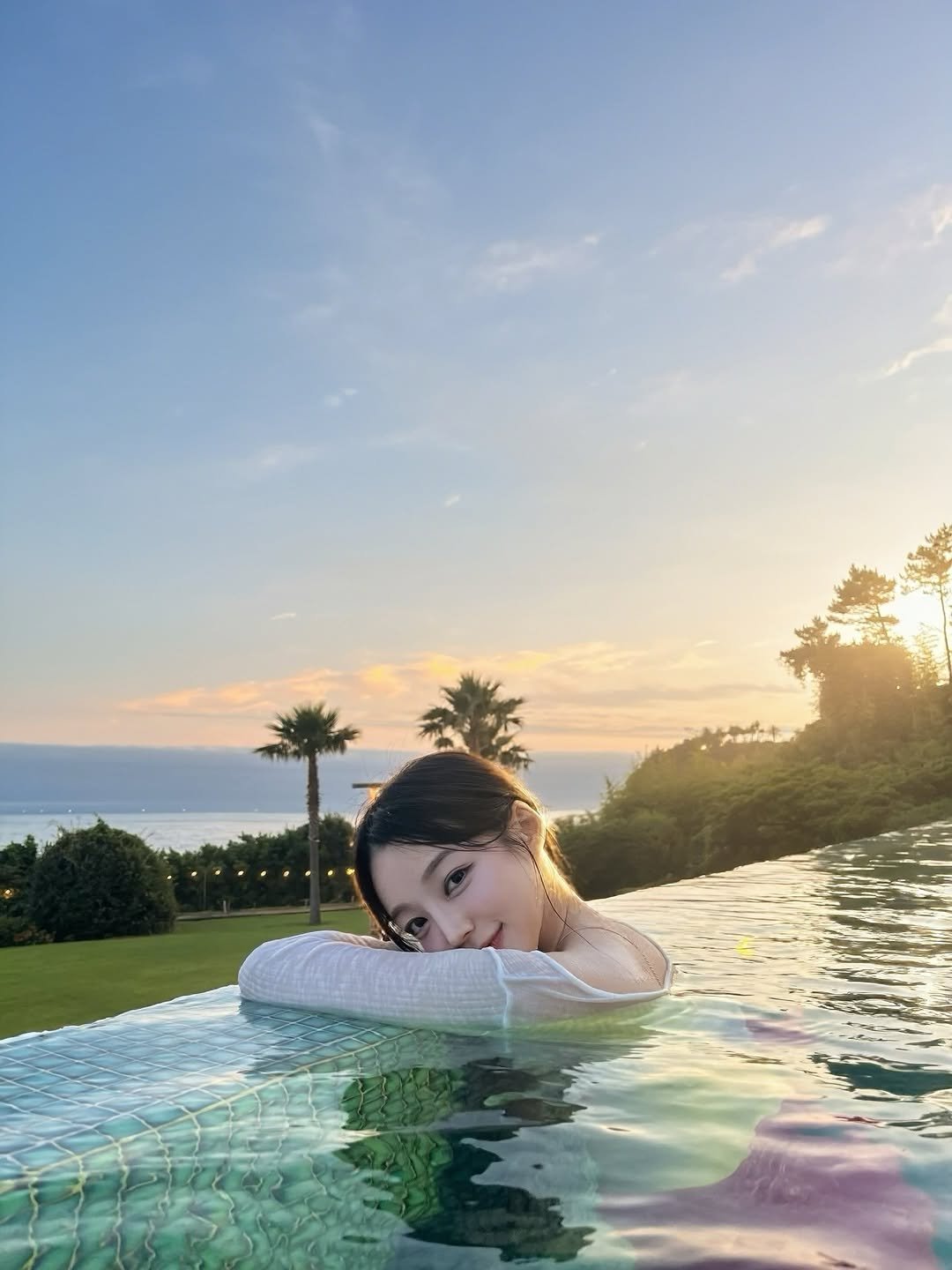 Photo by 승지 on December 31, 2025. May be an image of swimming, pool, outdoors and text.