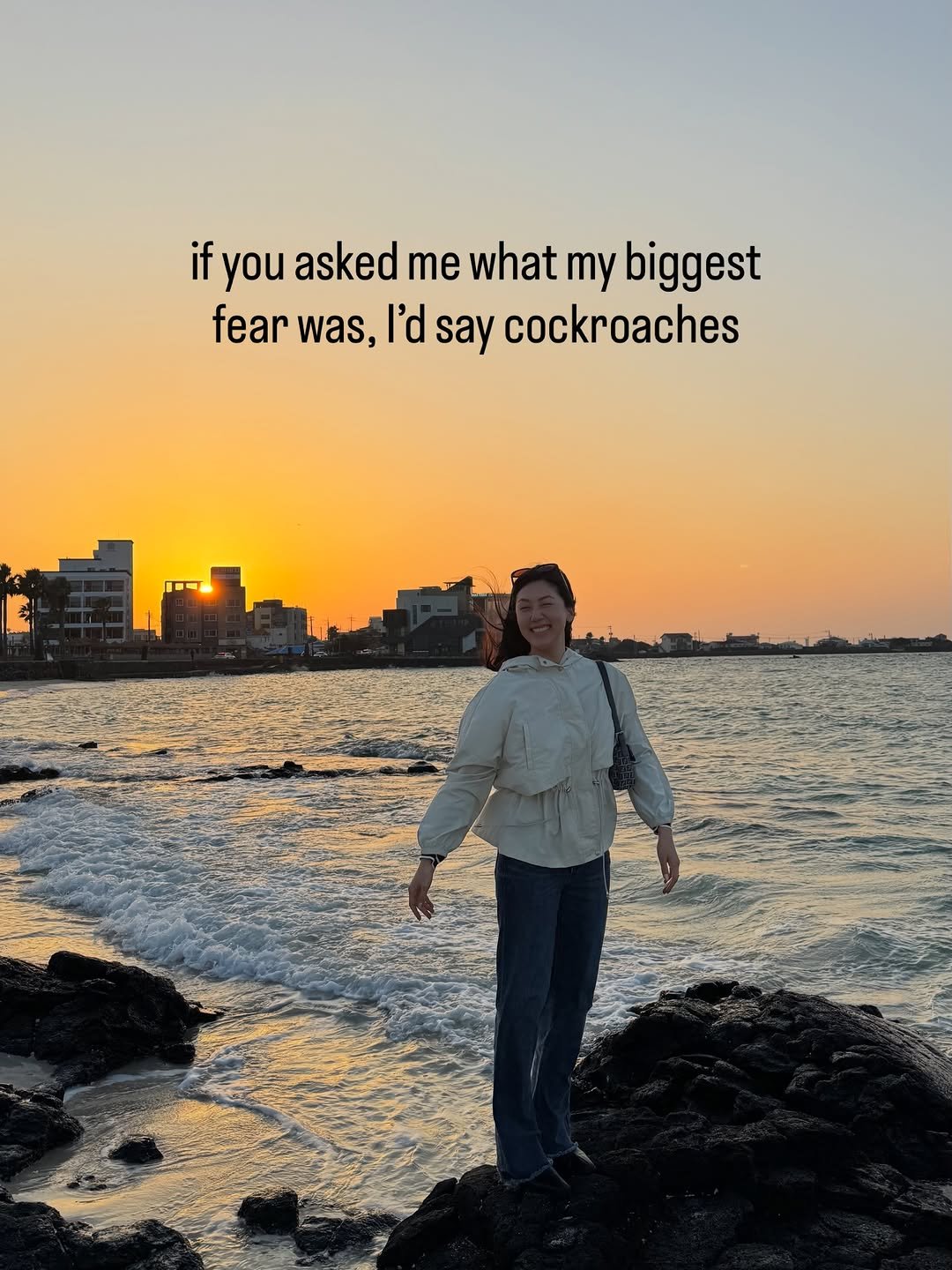 Photo by Sabrina 🫶🏼 life after loss on February 23, 2026. May be an image of ocean, horizon, twilight, coast, water and text that says 'if you asked me what my biggest fear was, I'd say cockroaches 三'.