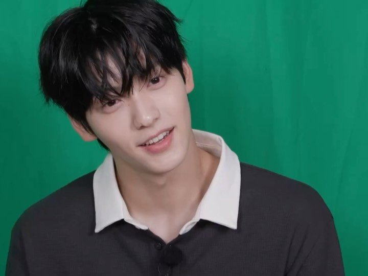 sadness.pdlike 게시물 이미지: 너무 주접(컨셉) 같아서 혹시 팬분들이 보시기에 불편하실까봐(?) 이 부분을...