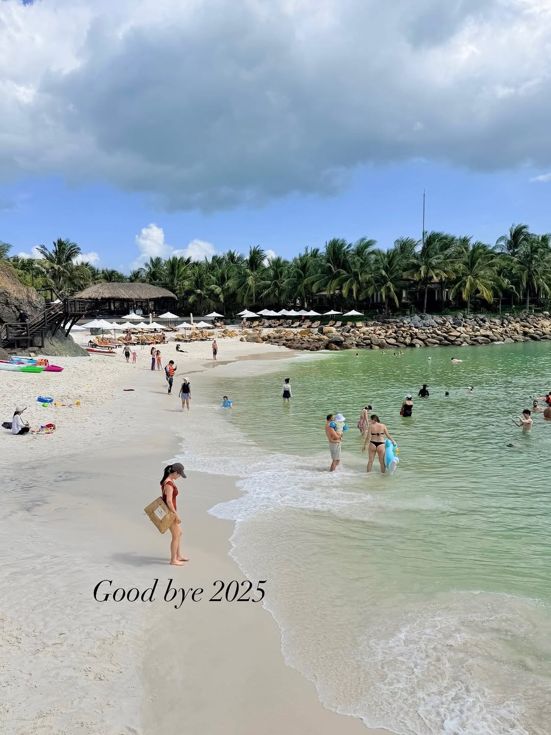 Photo by 오인스 Seo hyelyn on December 30, 2025. May be an image of ocean, beach and text that says 'Good bye Goodbye2025 2025'.