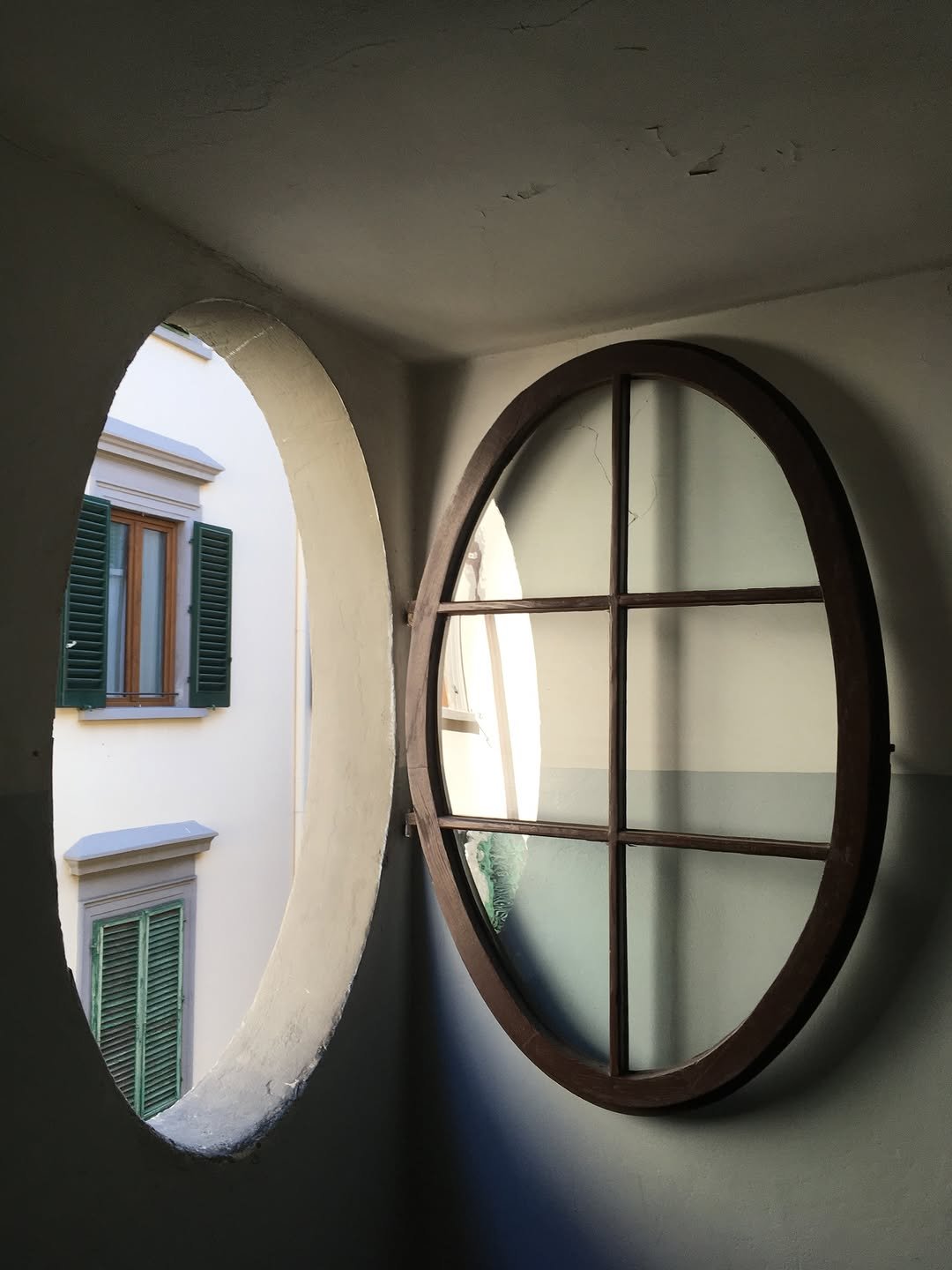 Photo by 이새롬 on January 01, 2026. May be an image of mirror and window.