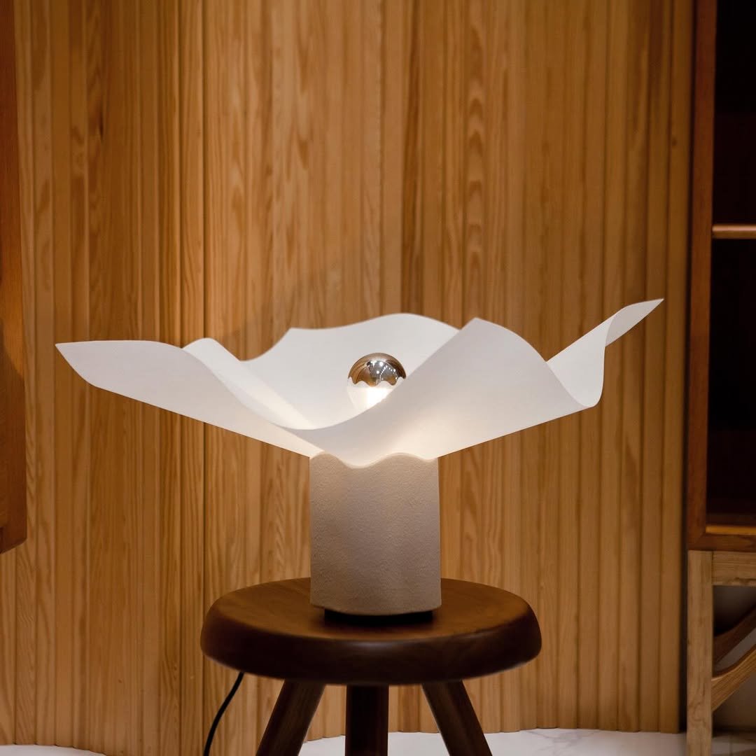 Photo by 사이다 빈티지 | 미드센추리모던가구 on December 11, 2025. May be an image of sink.