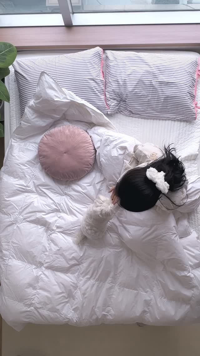 salim_room 게시물 이미지: #광고 
7년 만에 이불을 바꿨어요.
그동안은 이불 하나로 사계절을 버텼는데
좋은...