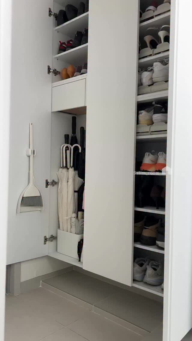 salim_room 게시물 이미지: n년째 잘 쓰고 있는 살림템 best3

1.우산꽂이
이전에는 우산 칸 문 열면...