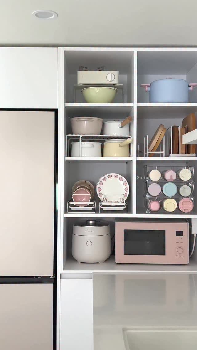 salim_room 게시물 이미지: 주방 추천템 3가지
1.회전선반
안쪽물건 꺼낼 때 힘들게 팔 뻗을 필요없이 돌려서...