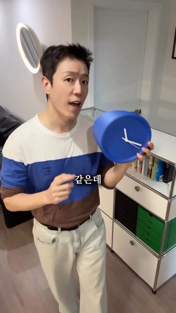 salimemohouse 게시물 이미지: 📌댓글에 ❤️남기면 구매링크 보내드릴게요!

1.모서리 벽시계는 양각과 음각 두가지...