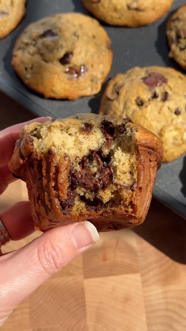 sallysbakeblog 게시물 이미지: Quick & Easy Banana Muffins! in the top 3...