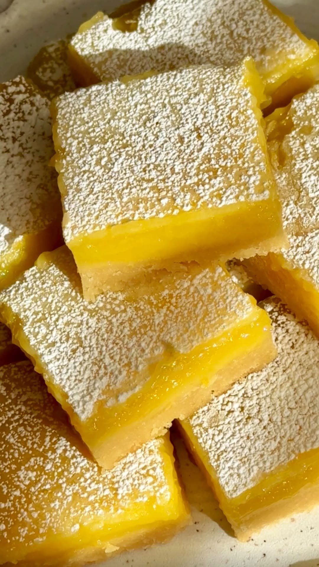 sallysbakeblog 게시물 이미지: LEMON BARS 🍋✨ You only need 7 ingredients for...