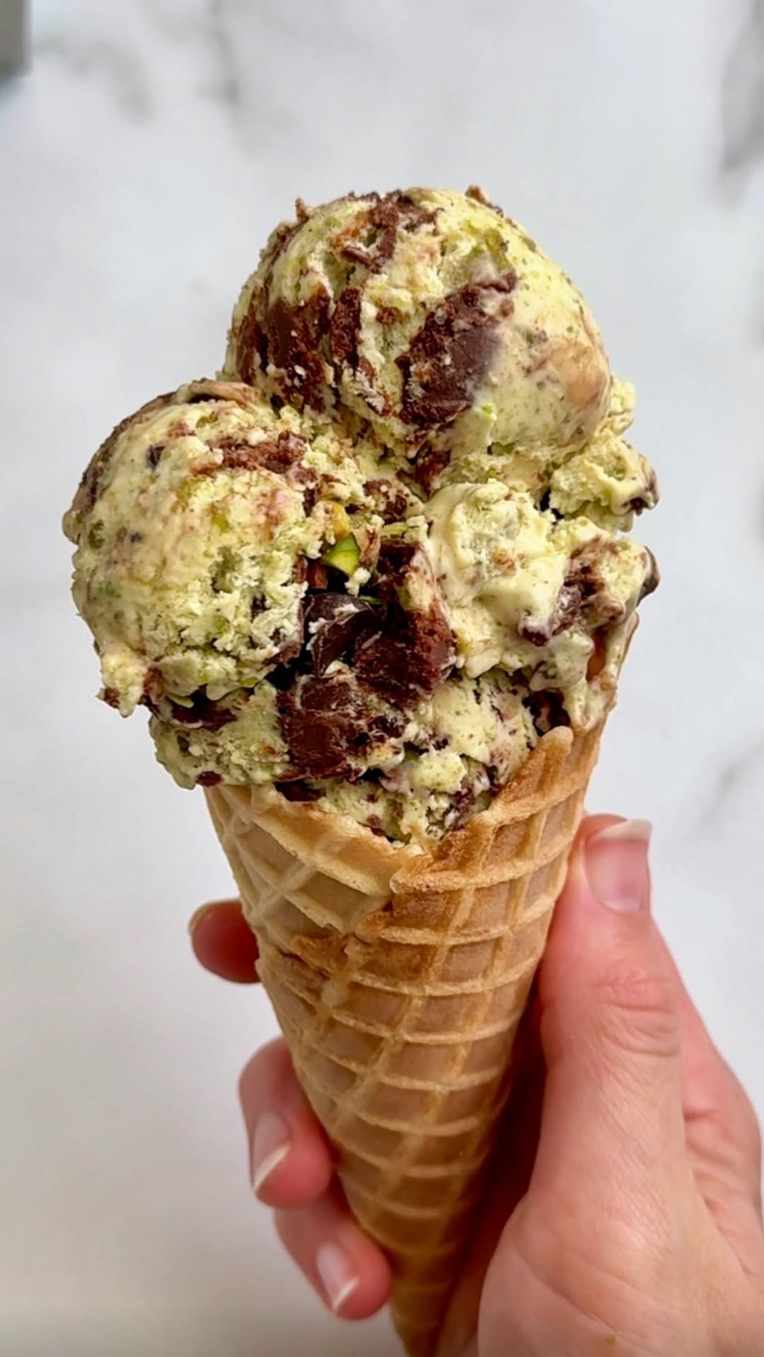 sallysbakeblog 게시물 이미지: No-Churn Pistachio Ice Cream! 🍨 I shared this...