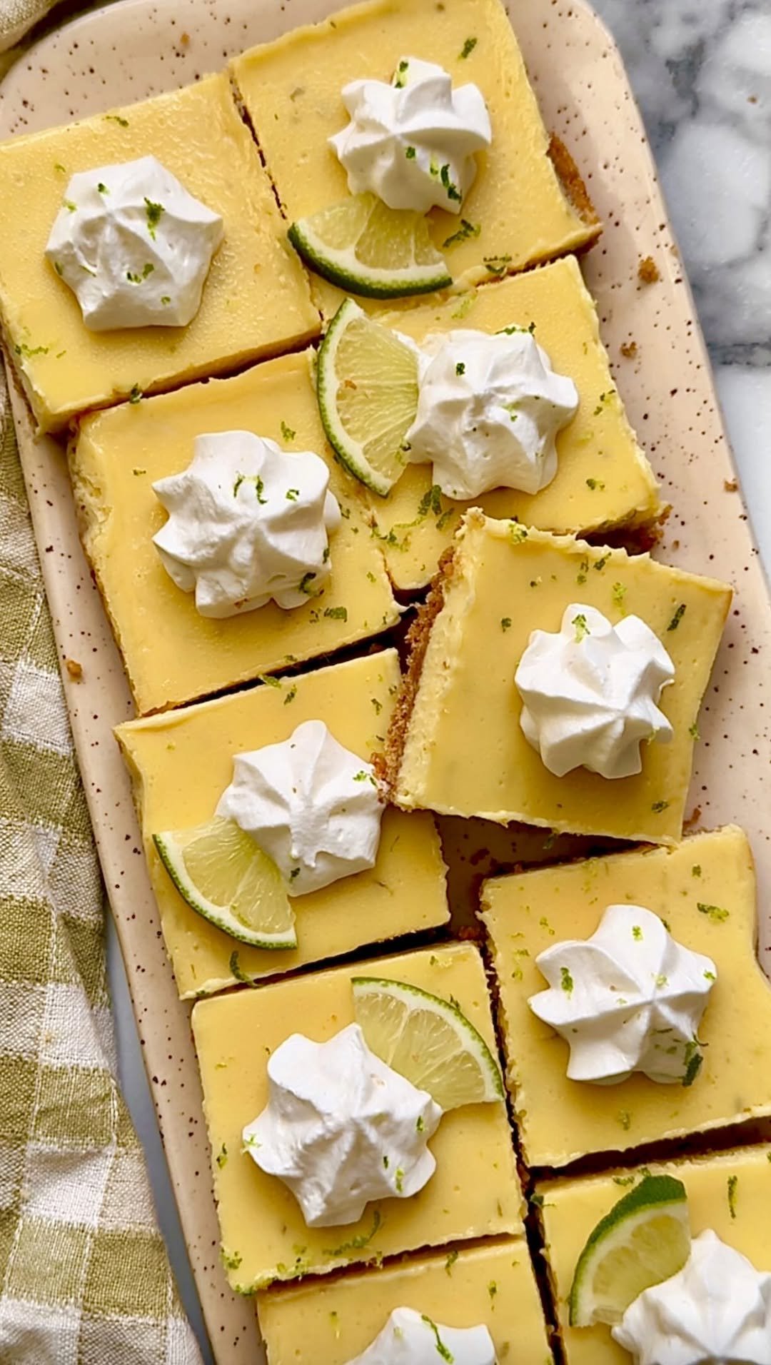 sallysbakeblog 게시물 이미지: 7 ingredient key lime pie bars!...