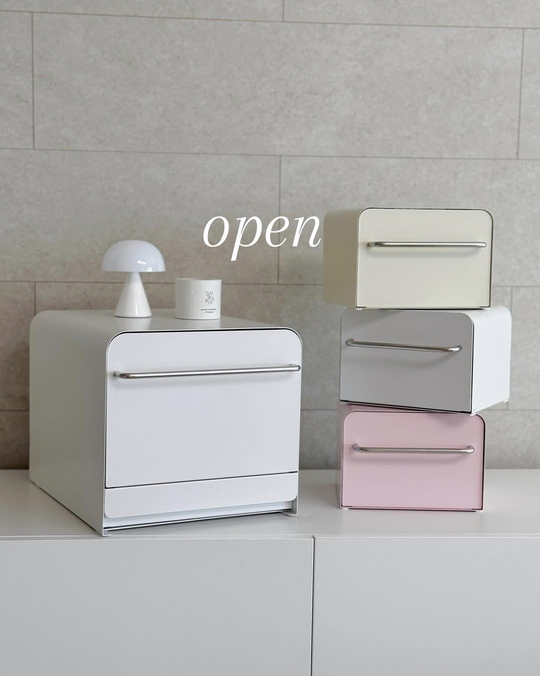 Photo by 솔트마망 | 살림팁 | 센스&이유있는 살림템 on May 11, 2025. May be an image of sink, kitchenware, clipboard, box, carton, hamper and text that says 'open'.