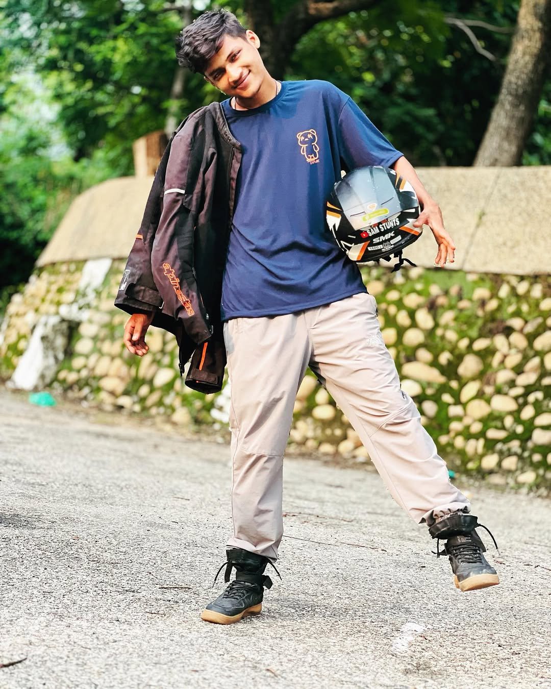 Photo by 𝐒𝐀𝐌 𝐒𝐓𝐔𝐍𝐓𝐙 in Jammu City, J&K.