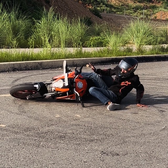 Photo by 𝐒𝐀𝐌 𝐒𝐓𝐔𝐍𝐓𝐙 in Jammu City, J&K.