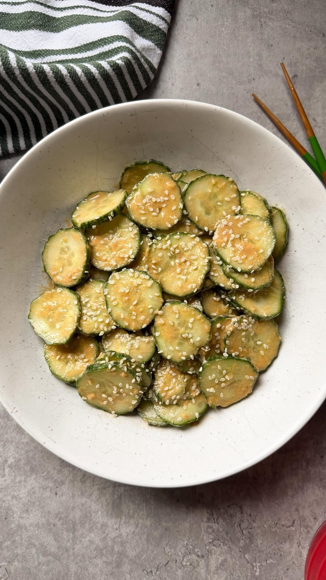 sammymontgoms 게시물 이미지: Spicy Peanut Cucumber Salad 🌶️🥒 reply ‘recipe’...