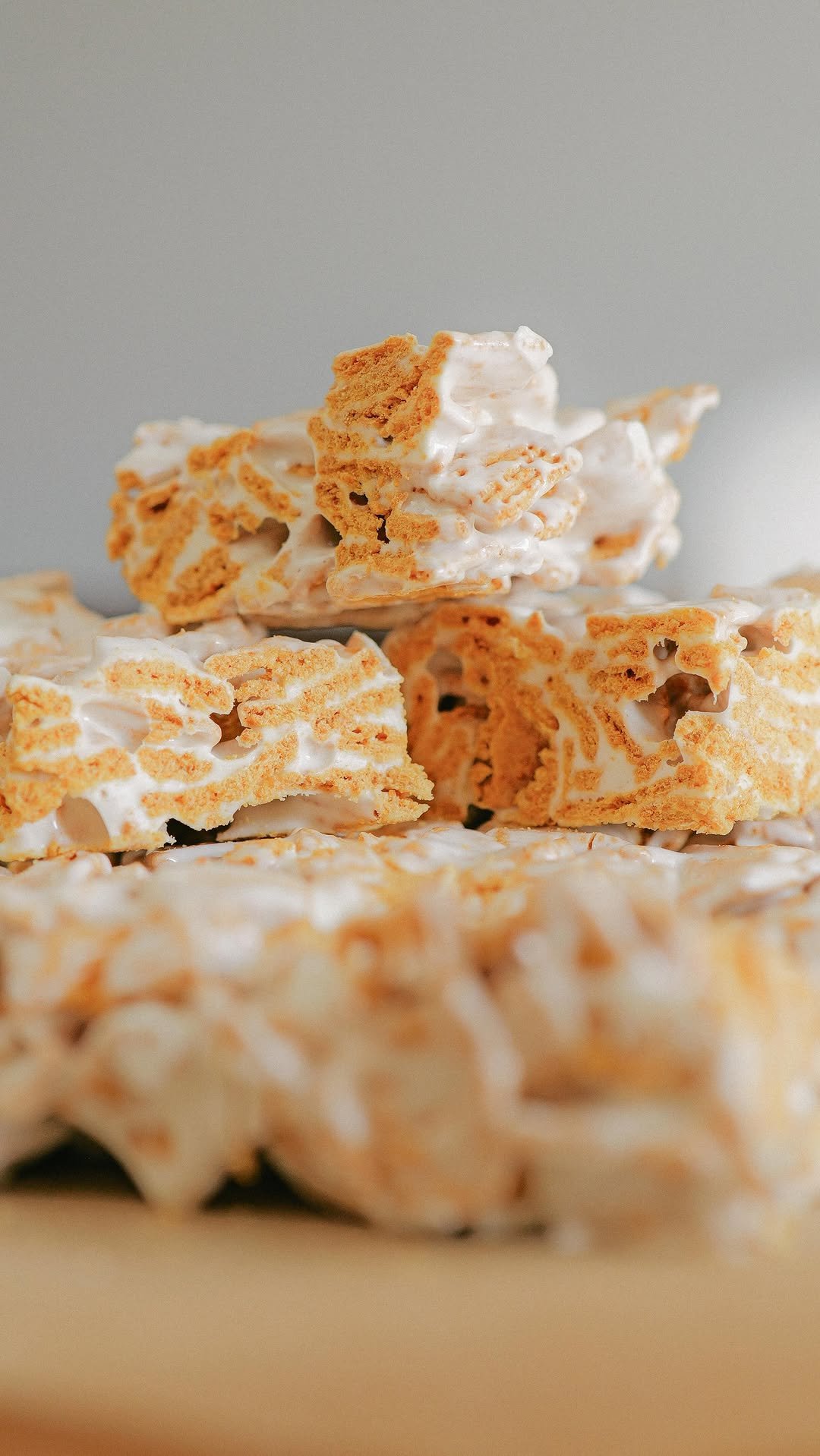 sammymontgoms 게시물 이미지: Golden Grahams Marshmallow Squares 🤤 comment...