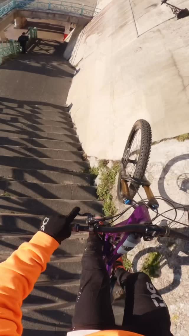 sampilgrim 게시물 이미지: The @canyon Torque: On handles ANYTHING! 👀...