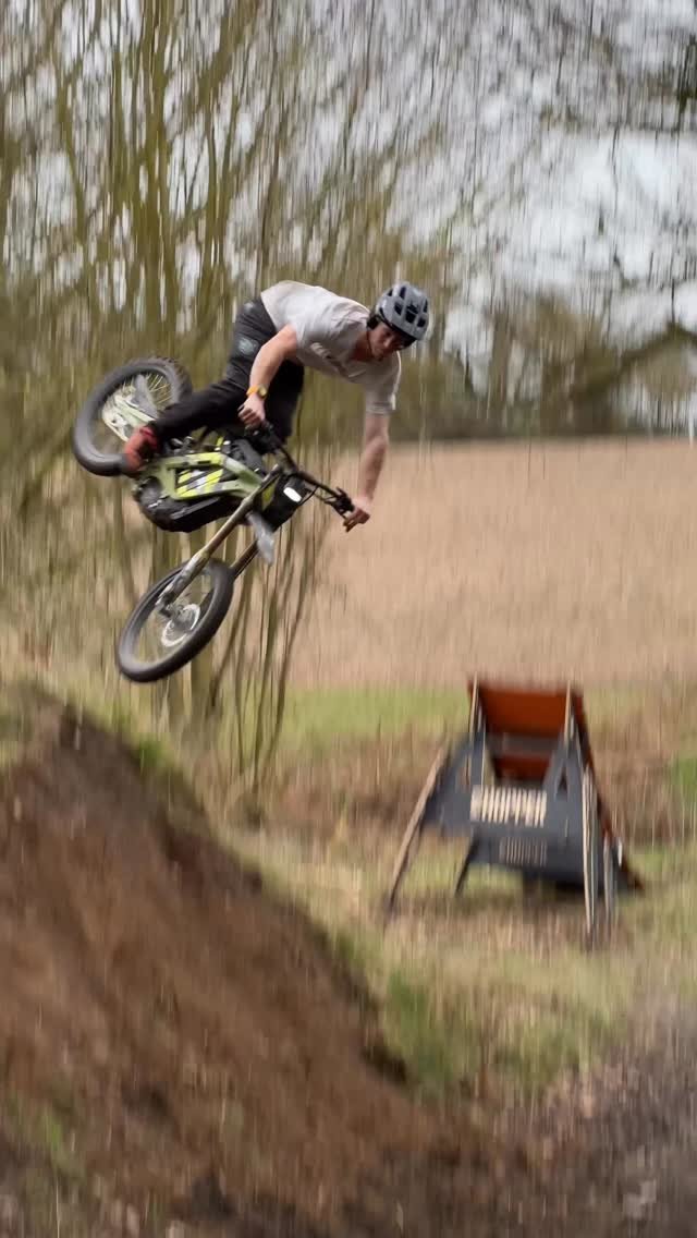 sampilgrim 게시물 이미지: Surron sends with @mtbhoppercom are the best!...