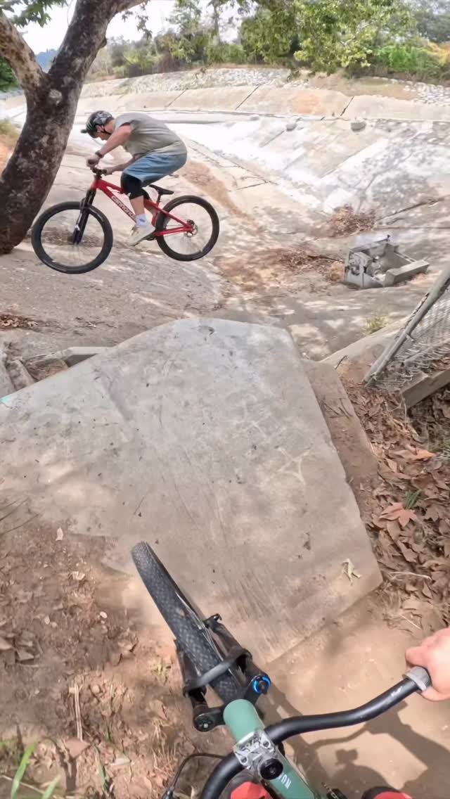 sampilgrim 게시물 이미지: HOW I SEE IT: Los Angeles is LIVE!! Link in...