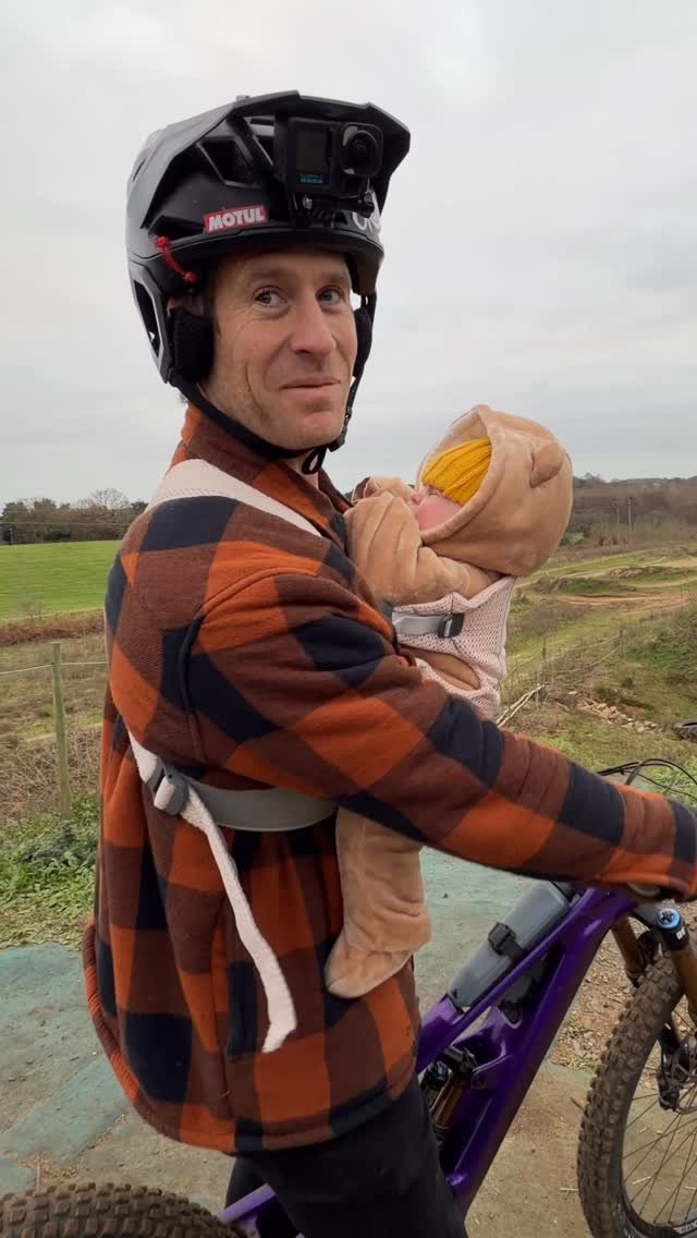 sampilgrim 게시물 이미지: My baby @izzyrosepilgrim ‘s first backflip has...