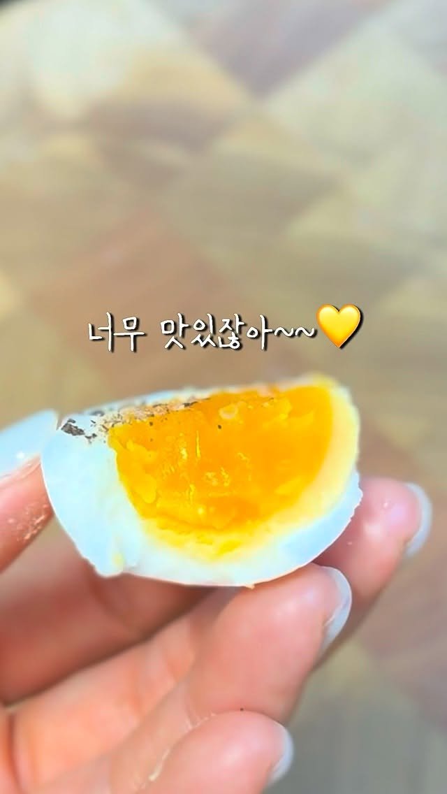 samson_mom 게시물 이미지: ‼️ 촉촉한 반숙란 만들기

저는 반친자
반숙에 미친자라서
늘 반숙만 먹어요....