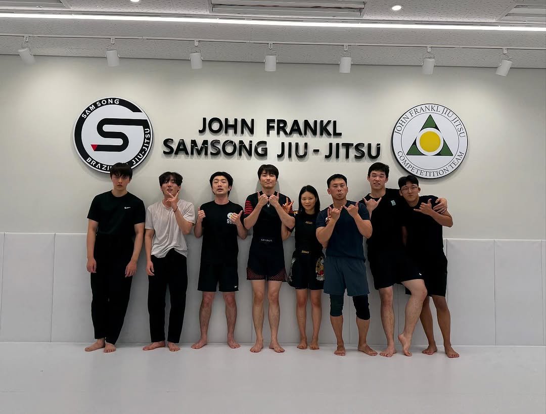 Photo by 존프랭클 삼송주짓수 | 지축주짓수 on August 01, 2025. May be an image of 8 people and text.