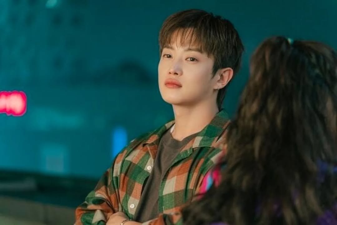 Photo by 김민석 on December 11, 2025. May be an image of one or more people and bangs.