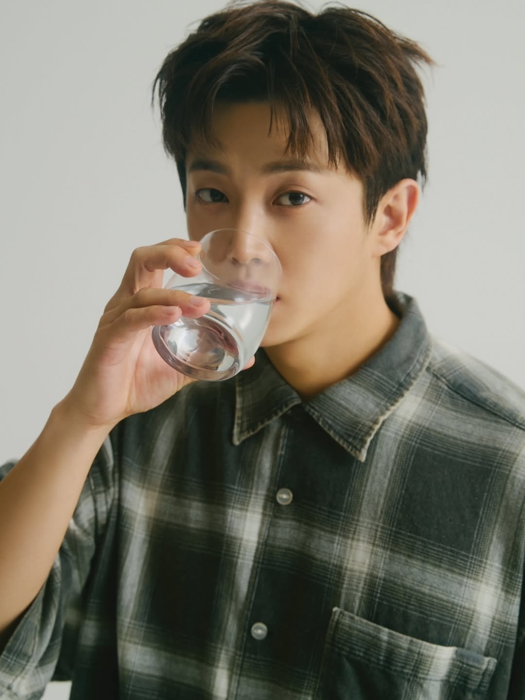 Photo shared by 김민석 on August 31, 2025 tagging @bigissuekorea.