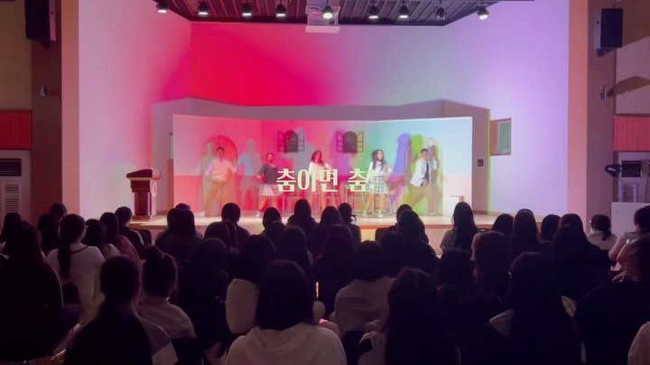 sanghoo.director 게시물 이미지: .
.
.
뮤지컬 I AM❤️
소중한 배우들😀

연4회 후원공연/기부공연...